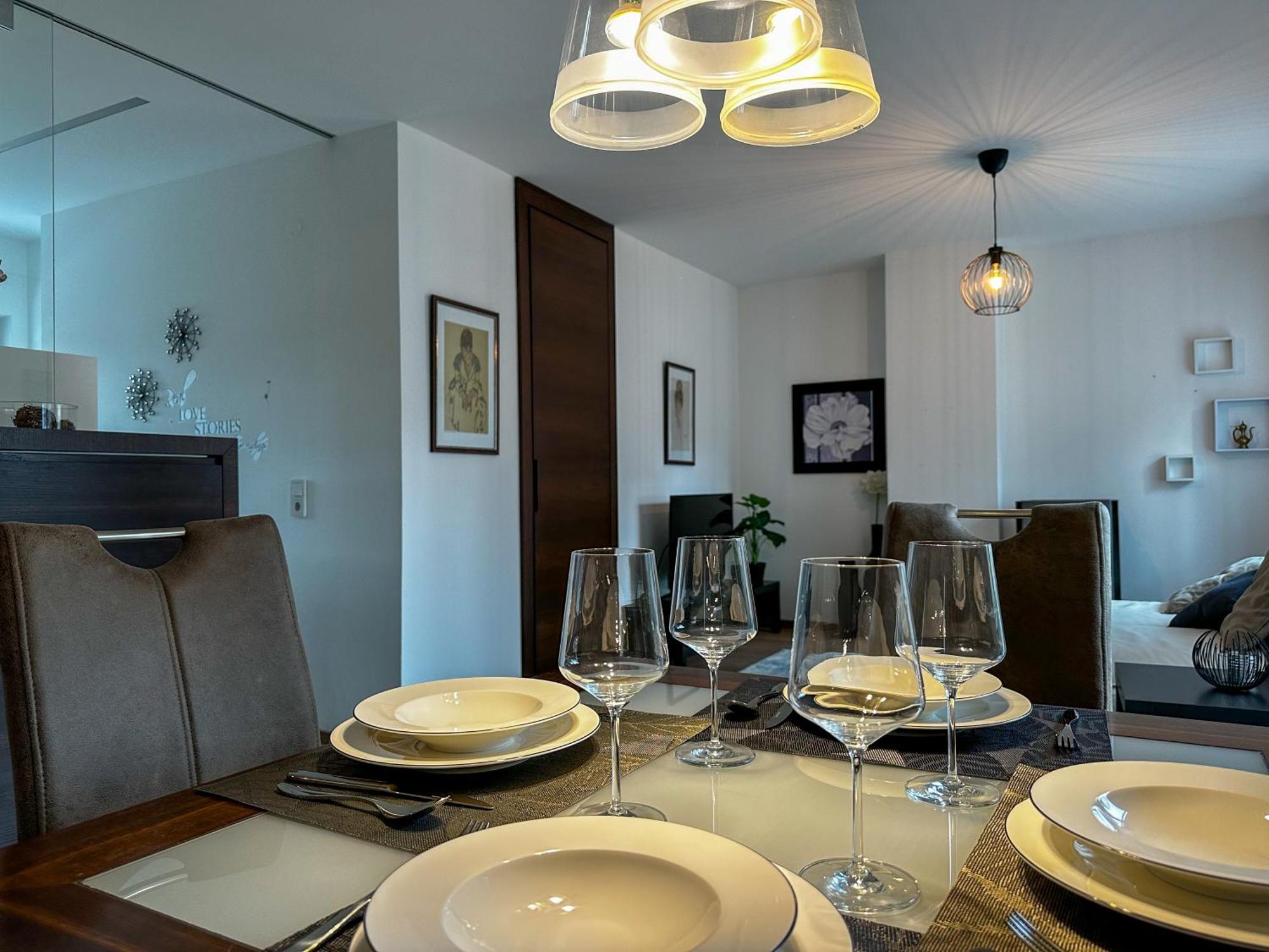 Efeunest - Stilvolles Apartment Mit Balkon * Velden am Wörthersee