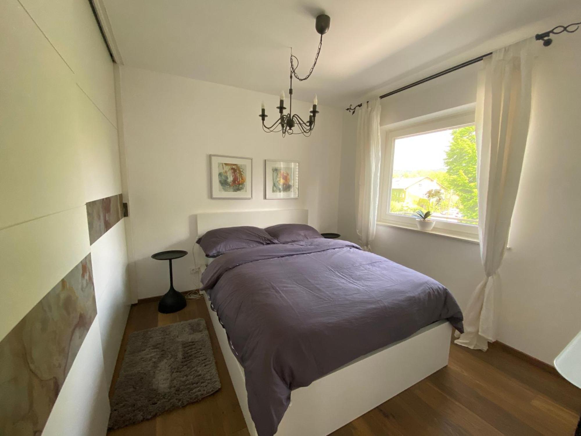 Apartment Efeunest - Stilvolles Apartment Mit Balkon